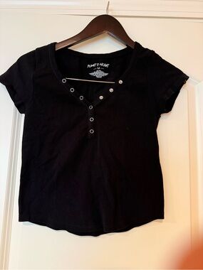 Planet Heart Black Short Sleeve Snap-Front Juniors Top Size Medium